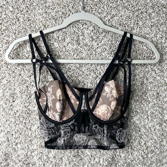 Victoria's Secret Other - Victoria's Secret Black and Taupe Floral Strappy Longline Bra